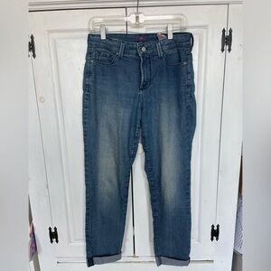 Relaxed boyfriend jeans- cropped.